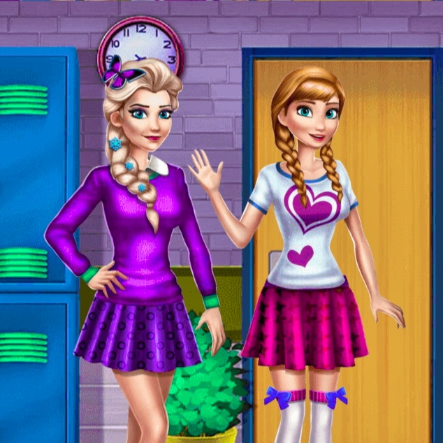 Princesses College Looks