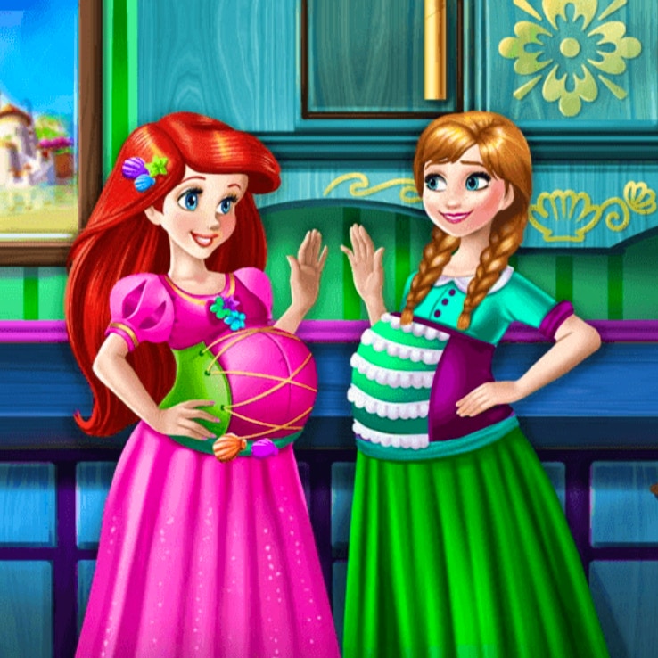 Royal Pregnant BFFs